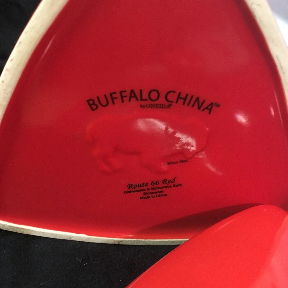 Oneida VTG MCM Buffalo China Triangle Canister Set of 3 Red Blue Green EUC Rare